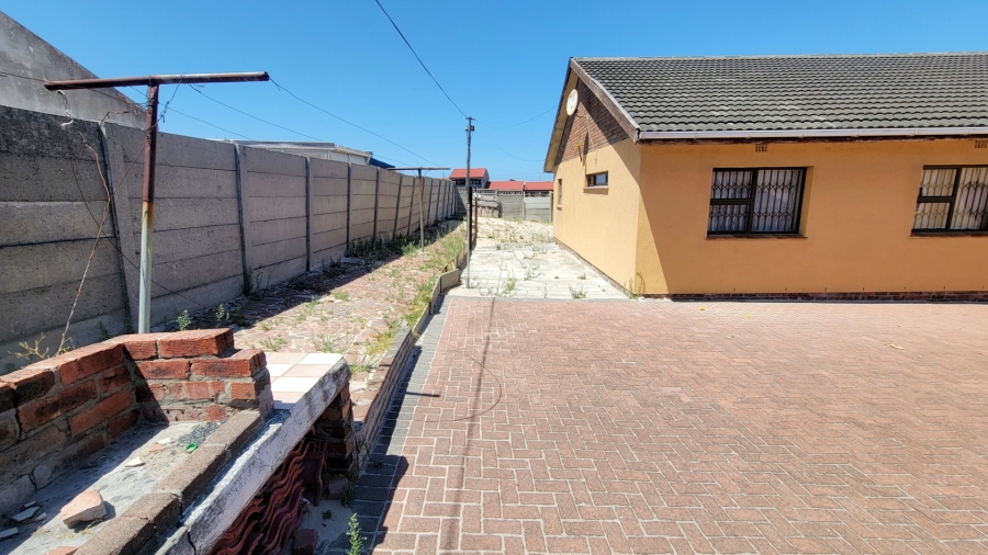 3 Bedroom Property for Sale in Mandalay Western Cape
